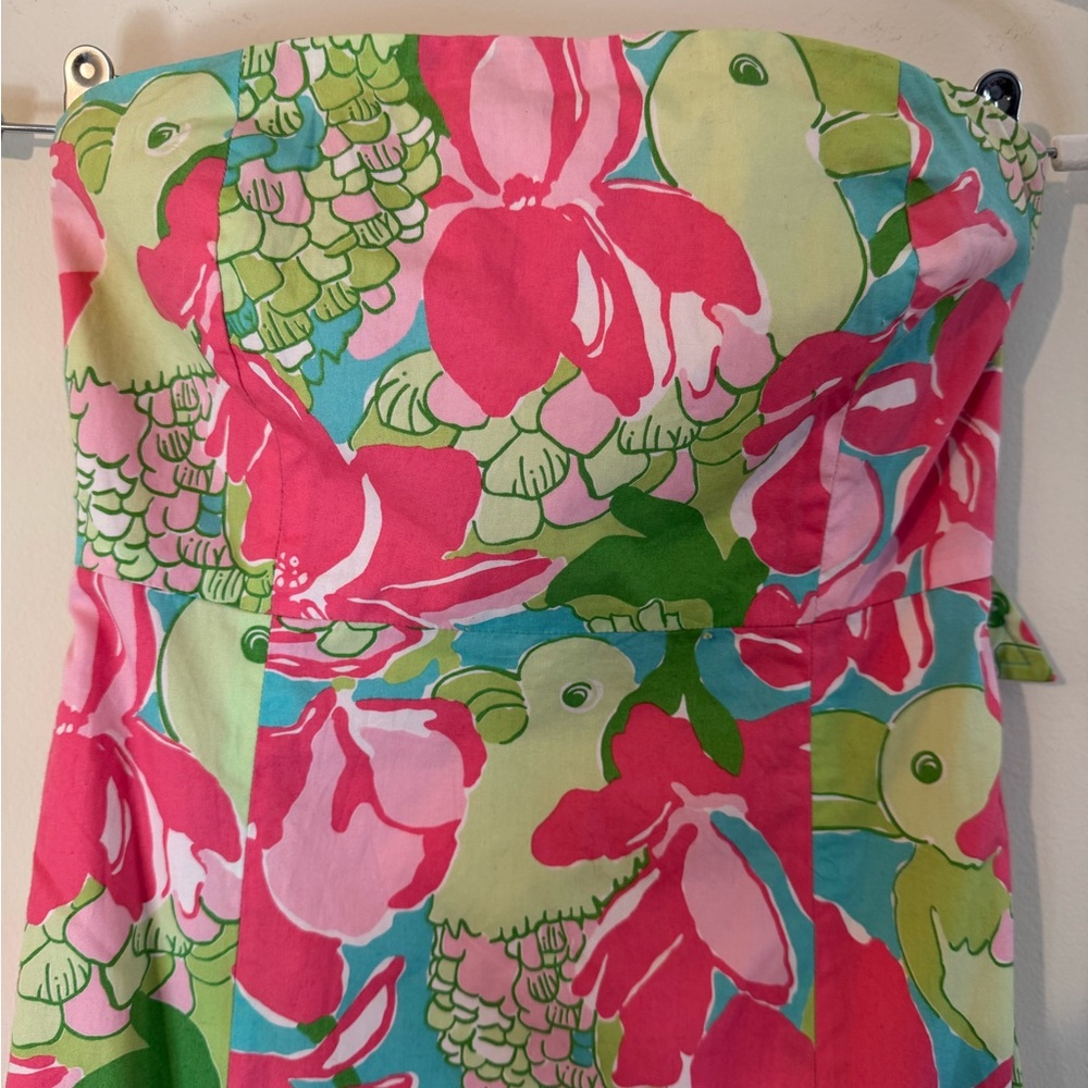 Vintage Lilly Pulitzer Cotton Dress in a Pink Green Floral/Parrot Pattern Size 0 - Picture 3 of 11